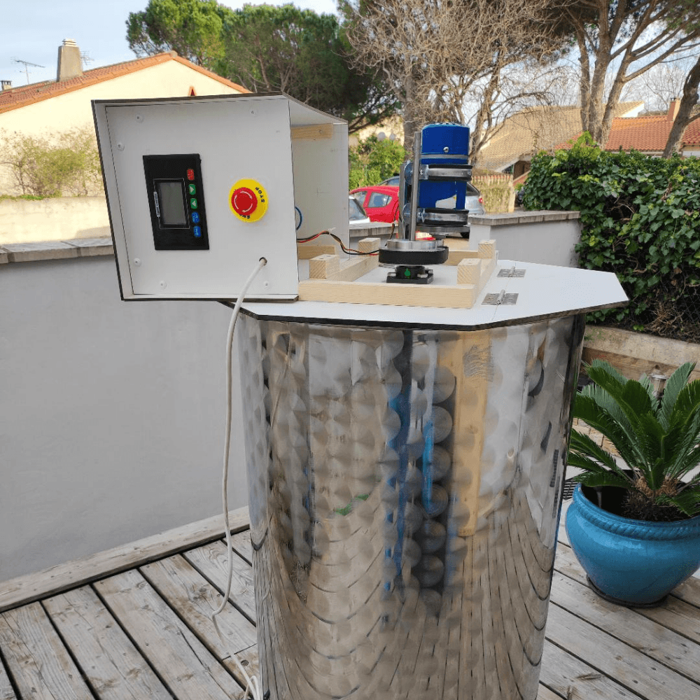 Coffret technique dynamiseur en HPL Trespa
