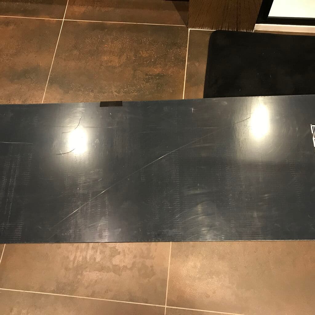 Tablier de baignoire en plexiglass noir