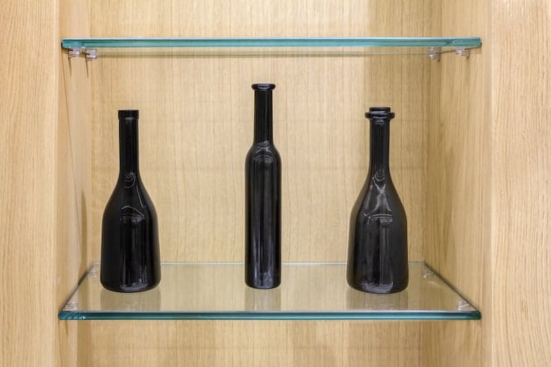 Armoire à étagères independantes