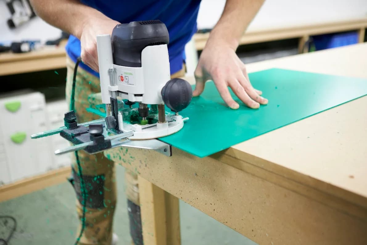 Comment usiner les plaques en plastique