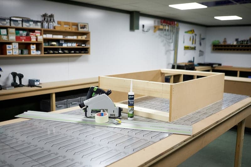 DIY Jardiniere a roulettes fournitures