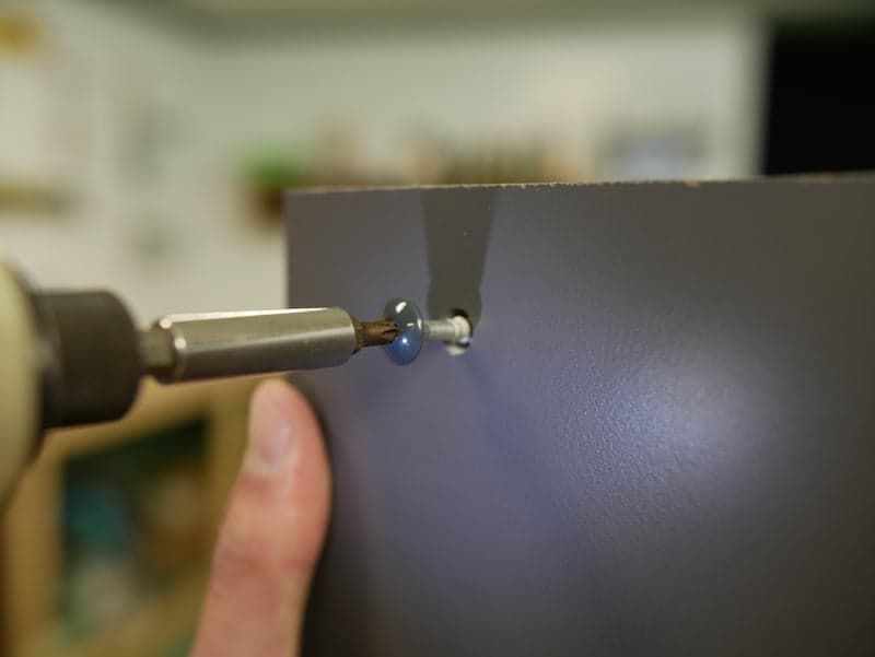 DIY boite a colis fixer vis