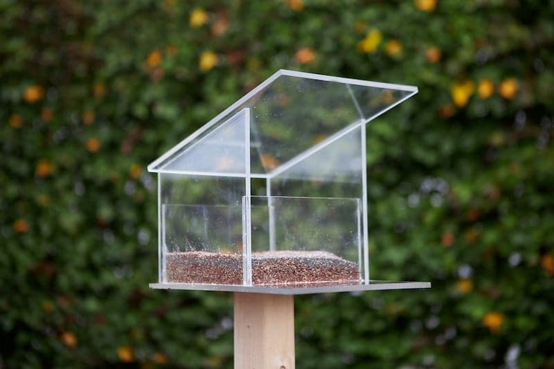 De jolies idées de jardins la mangeoire à oiseaux fait le resultat final