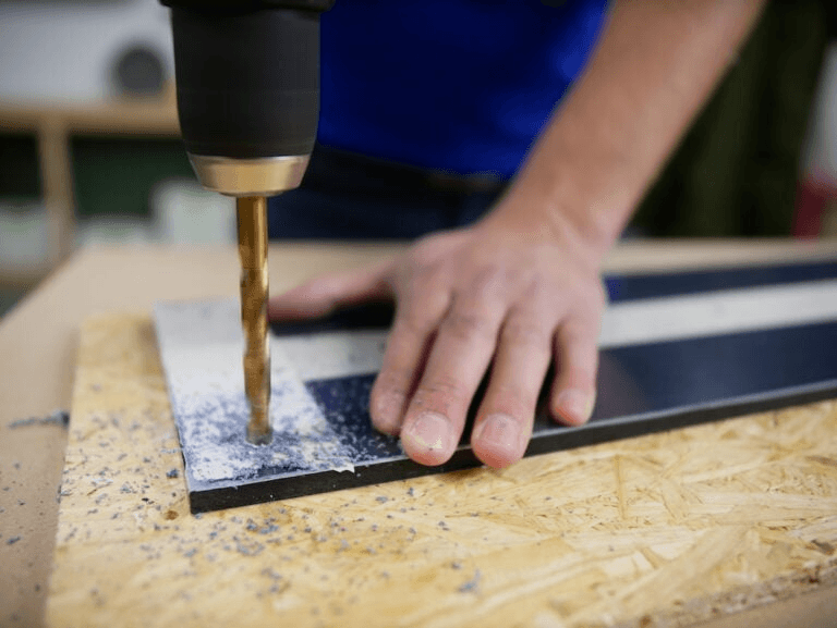 Kapstok-maken-plexiglas-zwart-ho