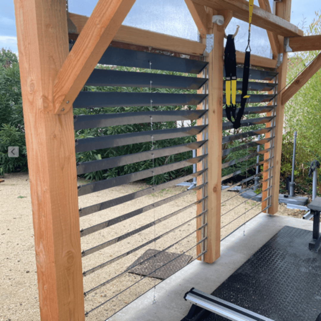 Pare-vent avec lames orientables en PVC