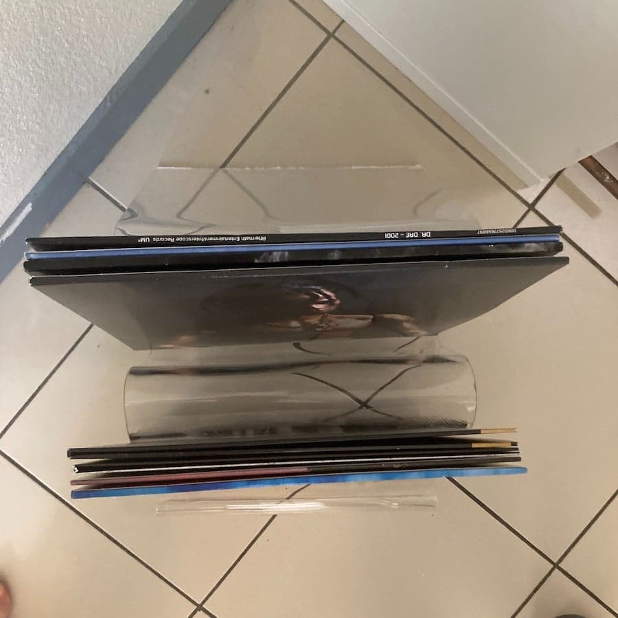 Rangement pour vinyles en plexiglass01