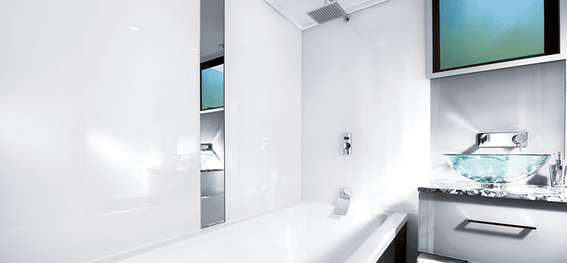 Revetement mural salle de bain Plexiglass