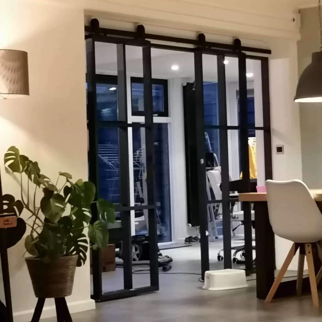 Roomdivider-schuifdeur-maken-1024x1024