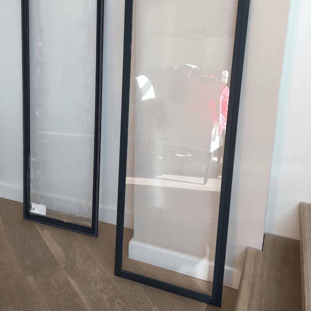 Survitrage plexiglass avec cadre magnétique en aluminium