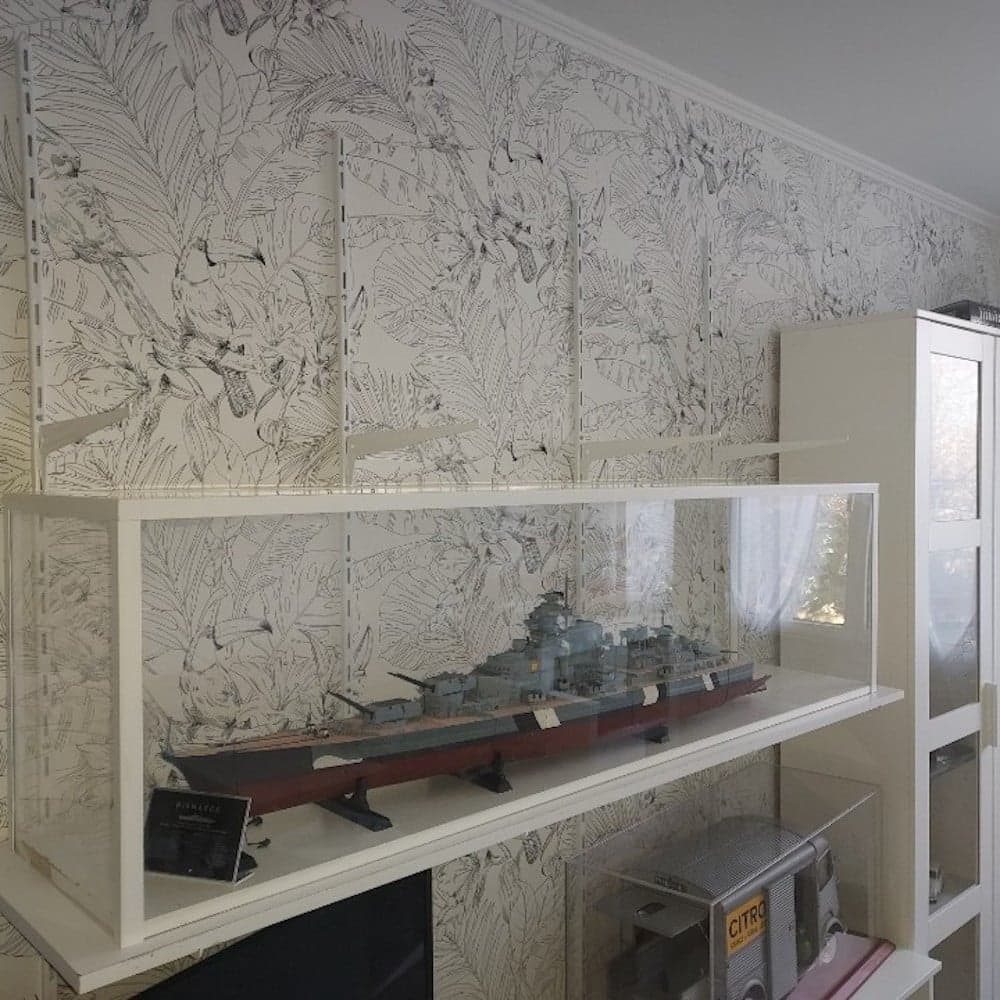 Vitrine en plexiglass
