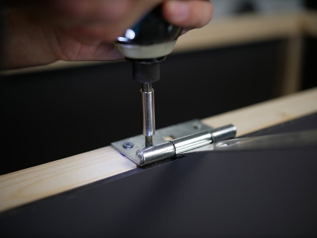 Boîte de rangement coussins de jardin dessus charnières