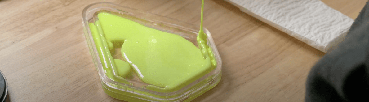 Moule pour bannière en époxy