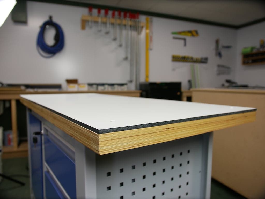 Plateau de table sur mesure en HPL