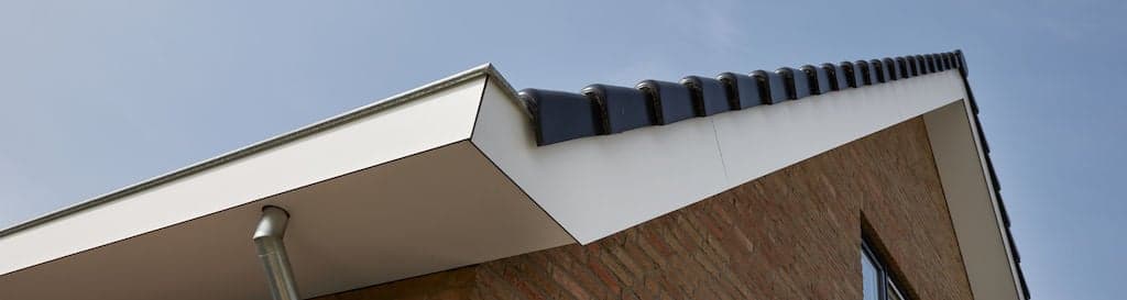 Remplacer planche de rive banner