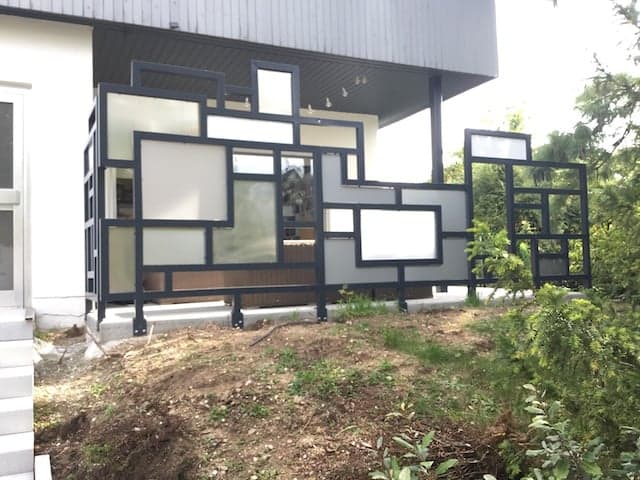 Brise vue en plexiglass dépoli