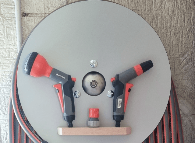 Flasque multifonction en HPL pour tuyau d’arrosage
