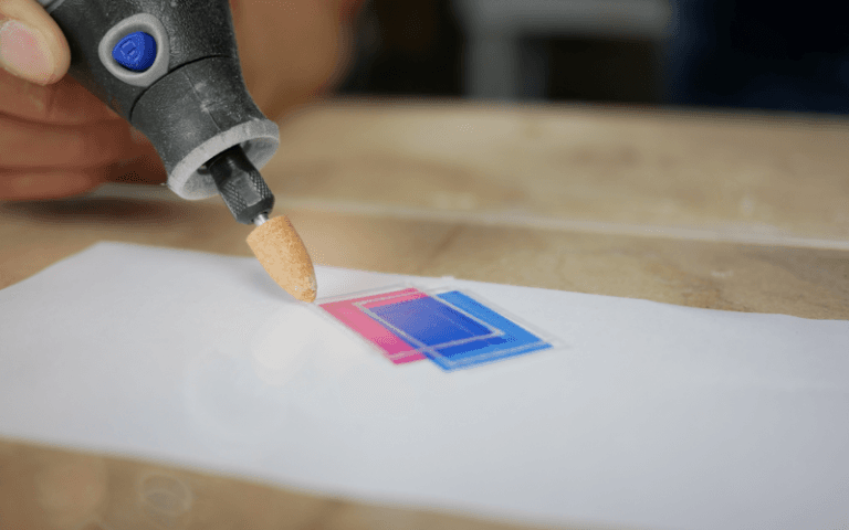 Gravure sur plexiglass