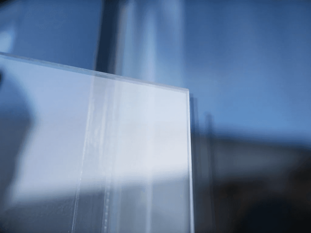 Plexiglass Extrudé ou Coulé - quelle est la différence ?