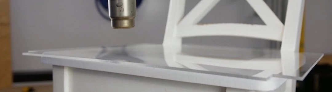 Plier du plexiglas : voici comment faire