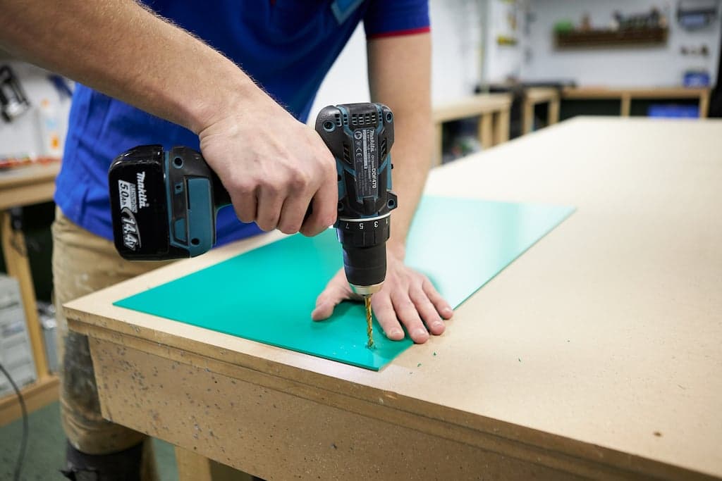 percer le PVC expansé
