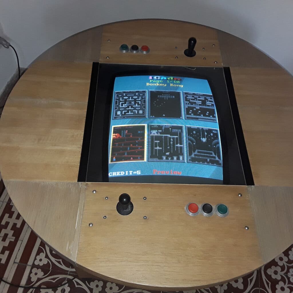 table-multi-jeux-avec-du-plexiglass02
