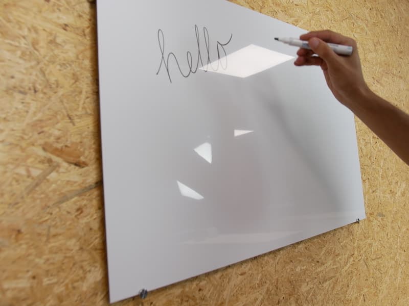 tableau blanc fabriqué en Alupanel DIY