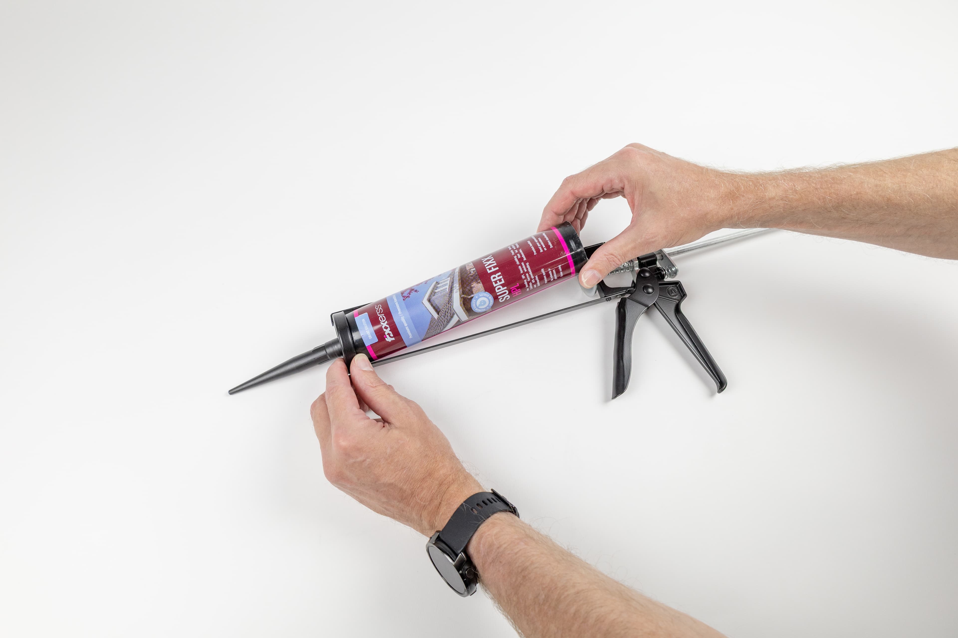 132_Pistolet à calfeutrer