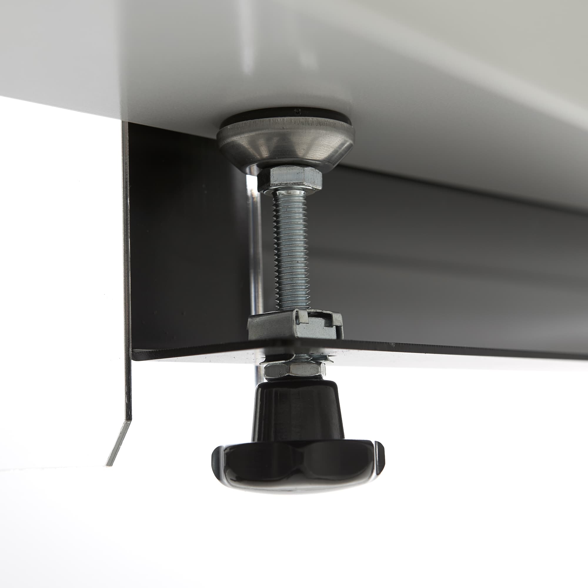 Support en acier pour table avec pince a vis
