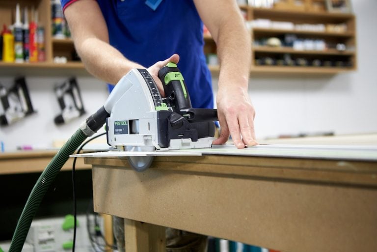 Comment couper du polycarbonate ? Plaqueplastique.fr
