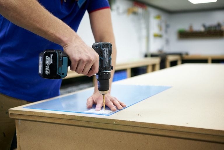 Comment percer du polycarbonate ? Plaqueplastique.fr