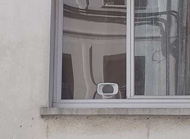 Kit d'étanchéité pour fenêtre à vantail - pour tuyau de climatiseur